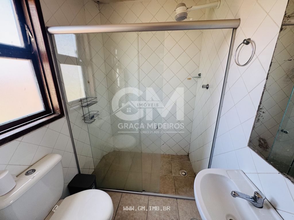 Foto de Casa com 4 quartos sendo 2 suítes 