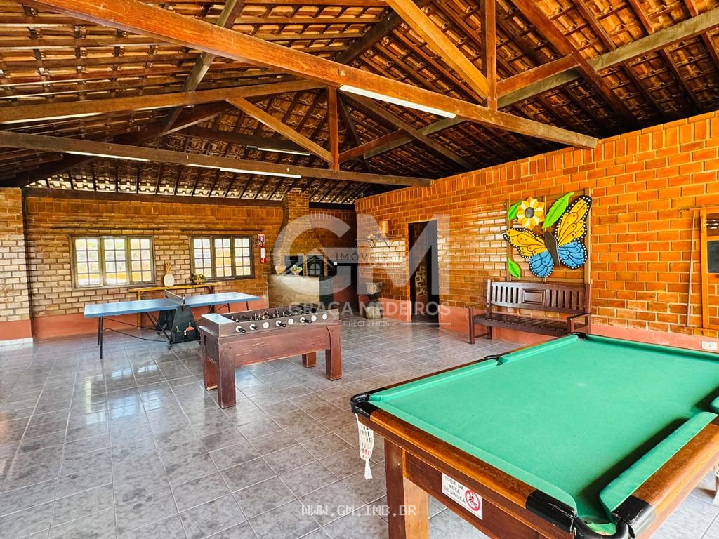 Foto de Chalé espaçoso em condomínio fechado 