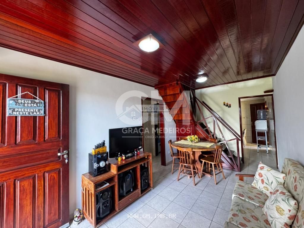 Foto de Chalé com 4 quartos em condomínio fechado