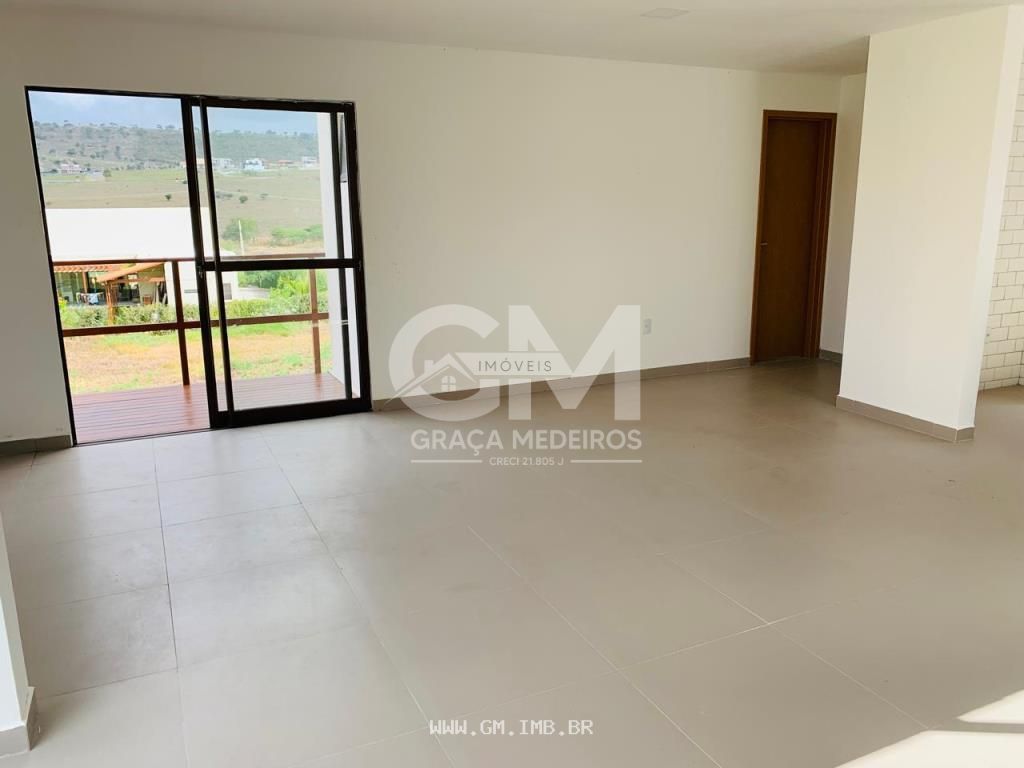 Foto de Casa com 5 quartos, terreno com 1.000 m² 