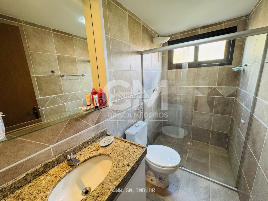 Foto de Casa com 4 suítes, mobiliada, terreno com 450 m² 