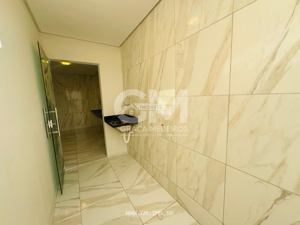 Foto de Casa com 3 quartos, espaço gourmet e piscina  
