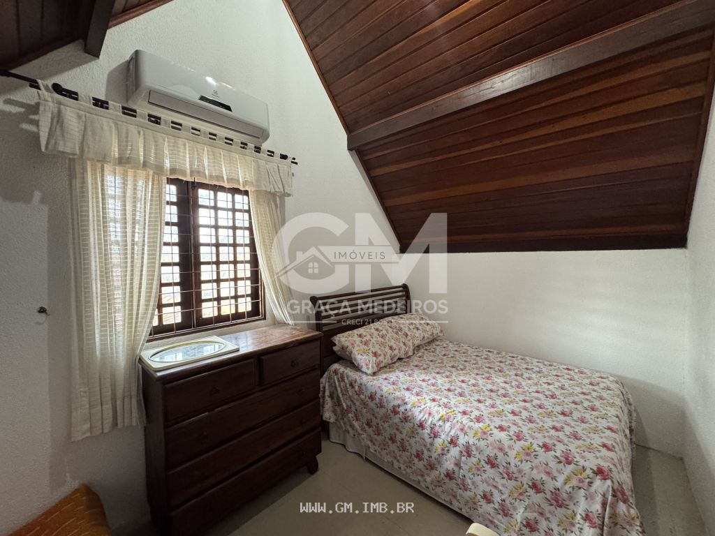 Foto de Chalé com 3 quartos e espaço gourmet particular 