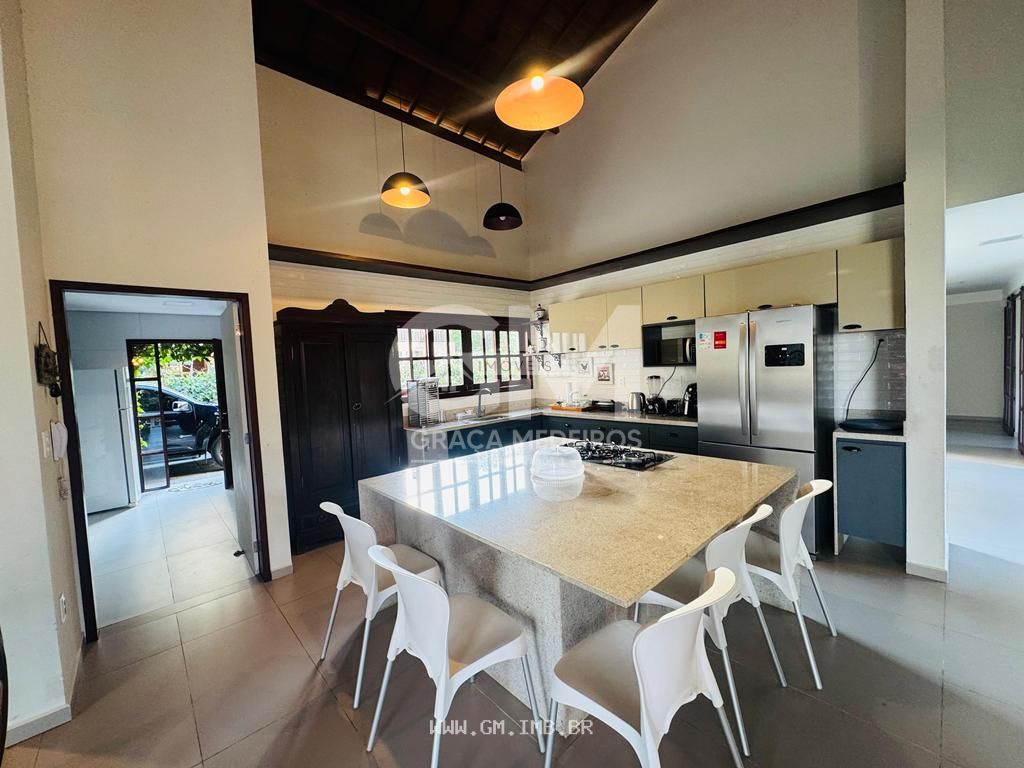 Foto de Casa de alto padrão em condomínio estilo fazenda