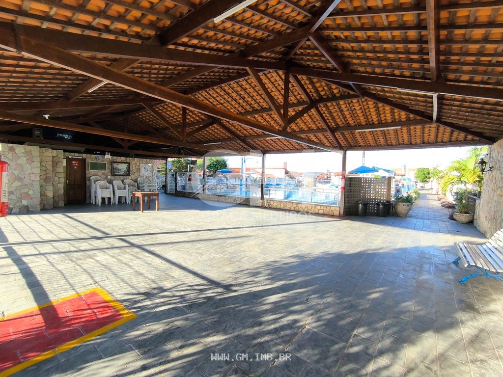 Foto de Casa térrea em condomínio com fácil acesso ao centro da cidade