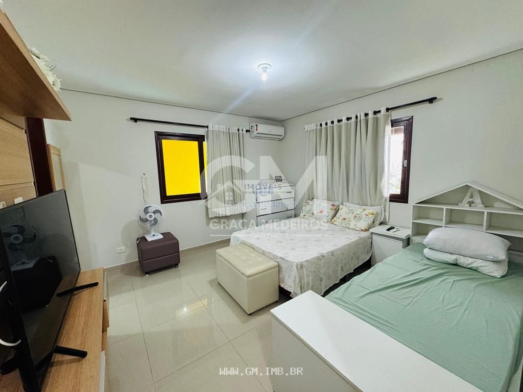 Foto de Casa com 398 metros em condomínio, localizado ás margens da BR 232