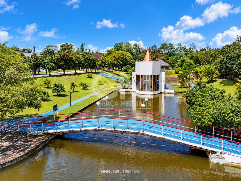 Foto de Casa exclusiva em condomínio com lago ás margens da BR 232