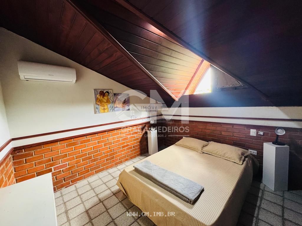 Foto de Casa com 7 quartos em condomínio fechado