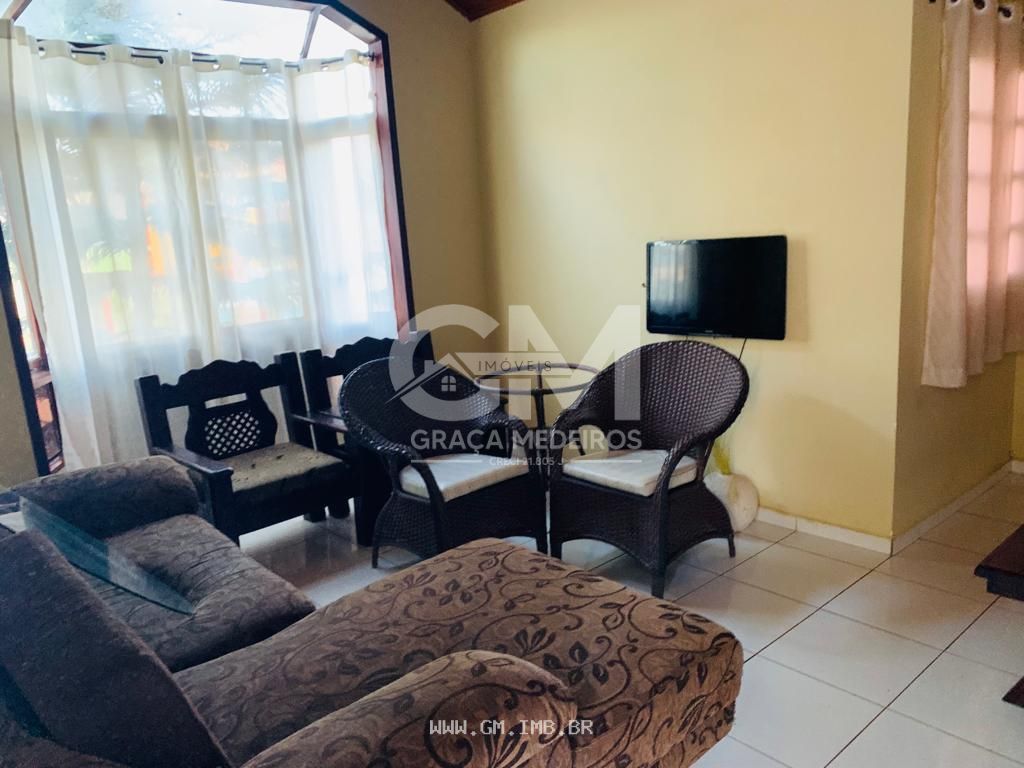 Foto de Casas com 3 quartos em condomínio próximo a pista local