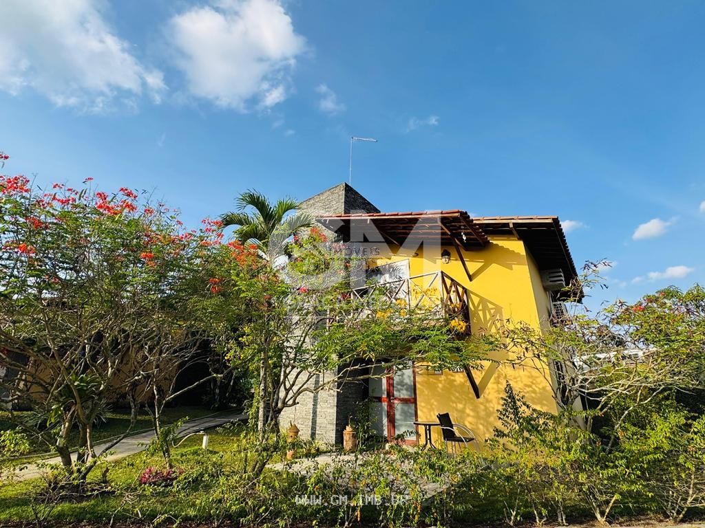 Foto de Casa com 3 quartos em condomínio fechado
