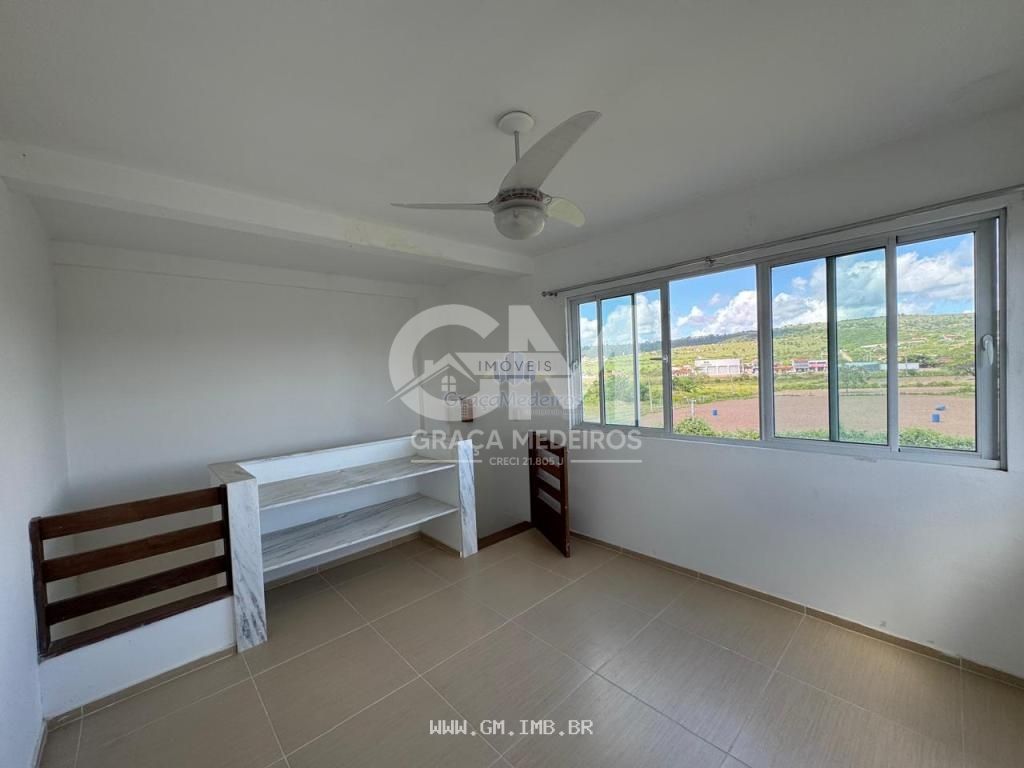 Foto de Casa com 300 metros de área construída em terreno 2.124,59 metros