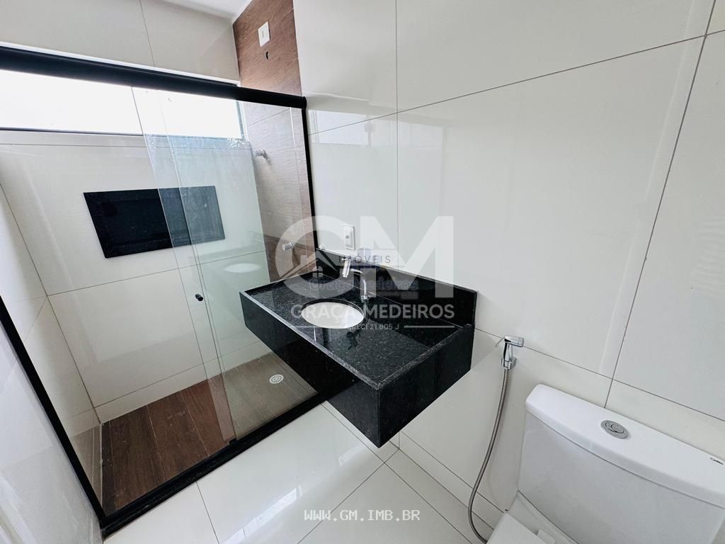 Foto de Casa nova em condomínio de alto padrão