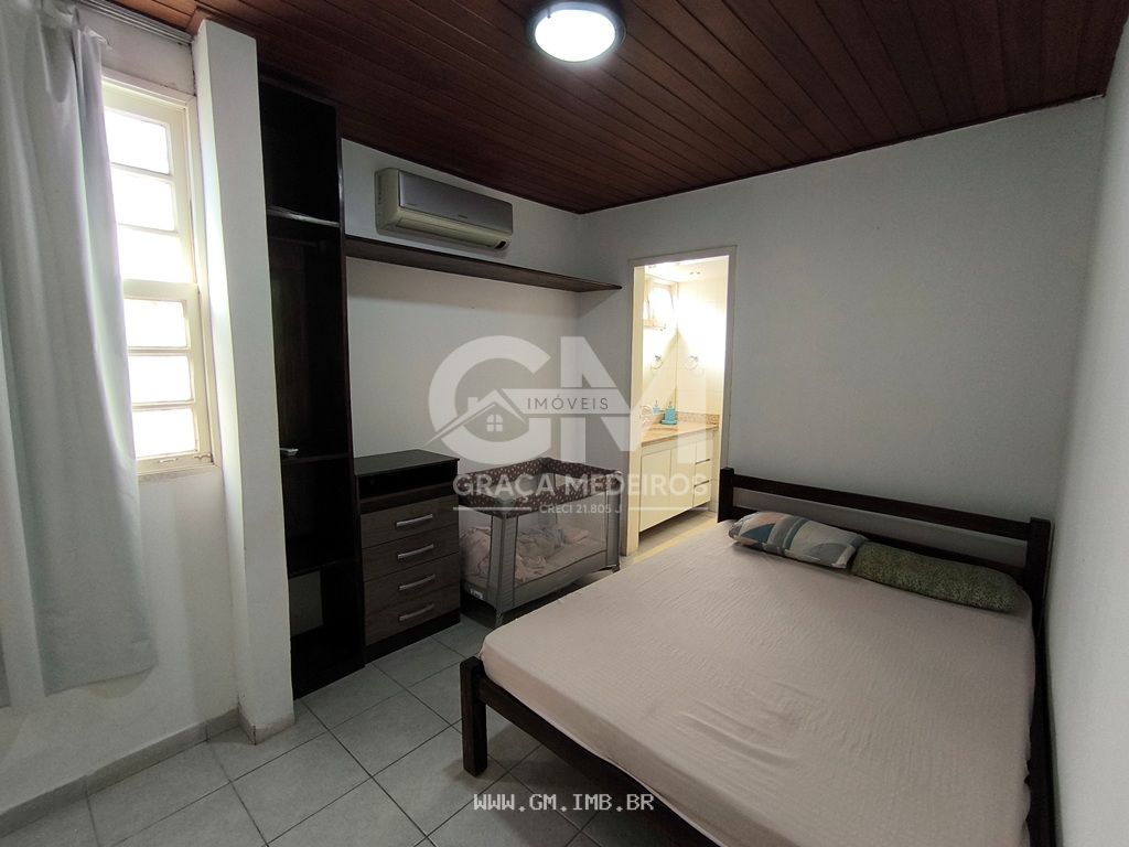 Foto de Casa térrea em condomínio com fácil acesso ao centro da cidade