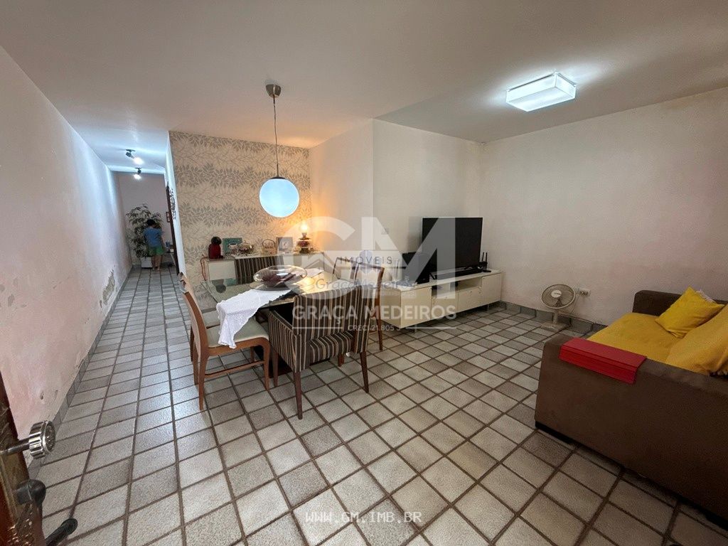 Foto de Casa à venda no centro de Gravatá-PE