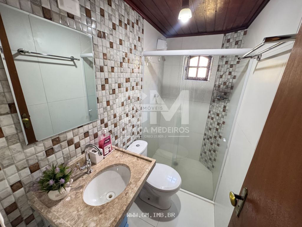 Foto de Chalé com 3 quartos em condomínio a 300 metros da pista local