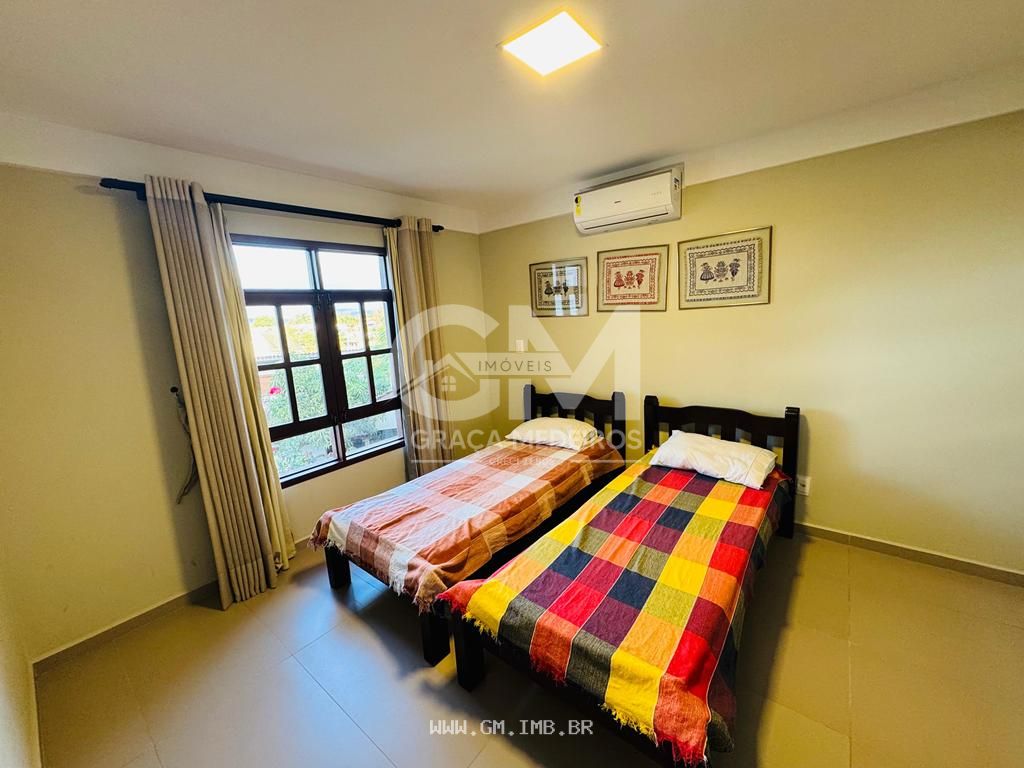 Foto de Casa de alto padrão em condomínio estilo fazenda