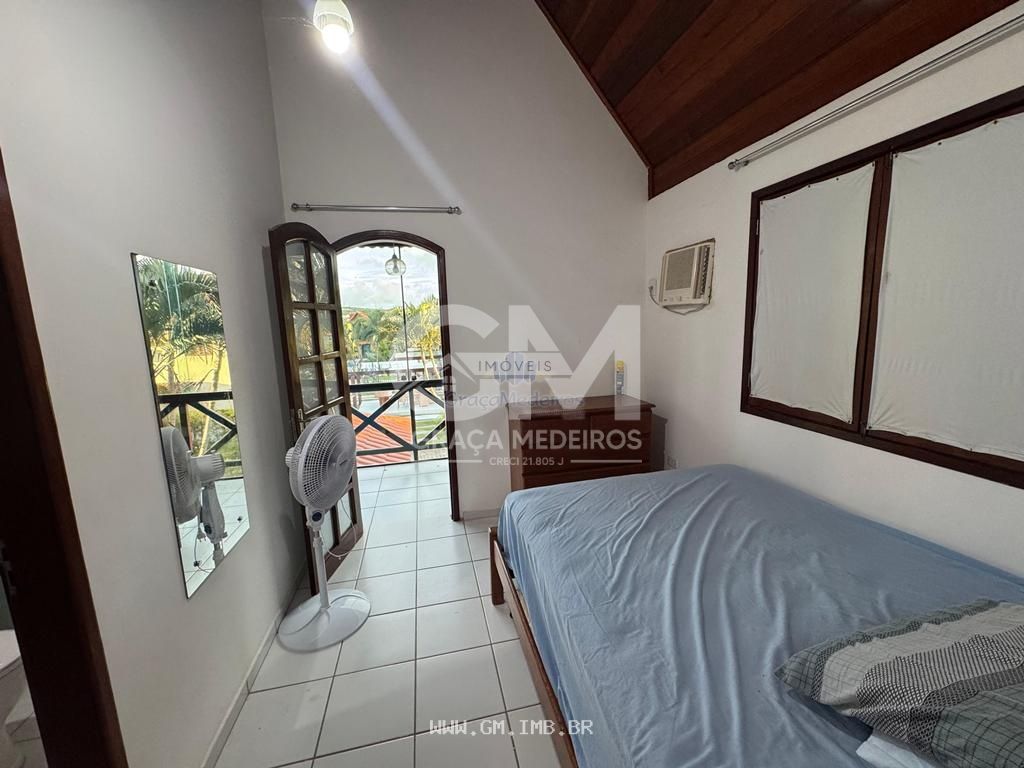 Foto de Chalé mobiliado em condomínio fechado 