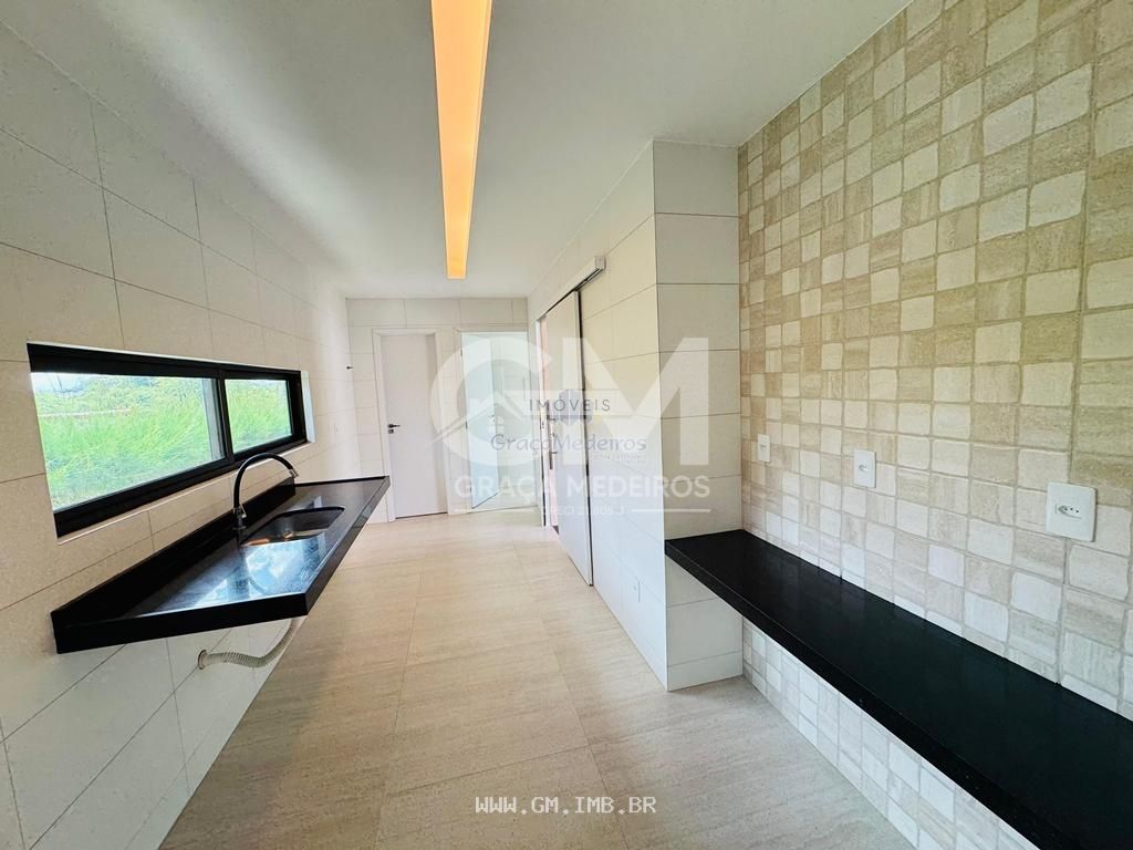 Foto de Casa nova com 4 quartos em condomínio 