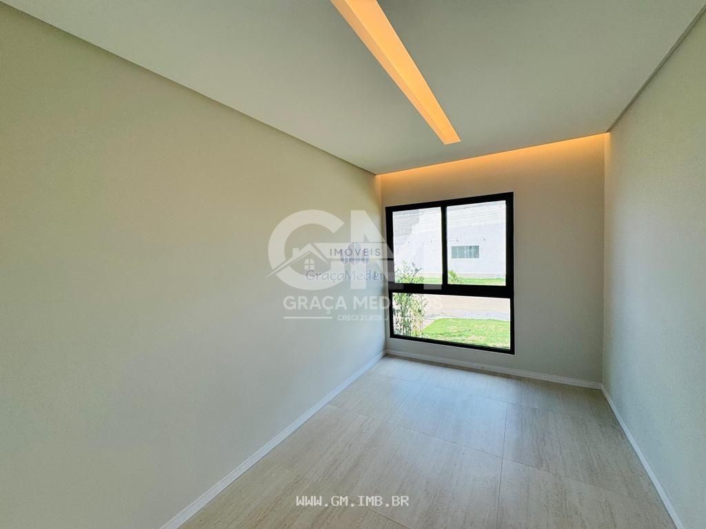 Foto de Casa nova com 4 quartos em condomínio 