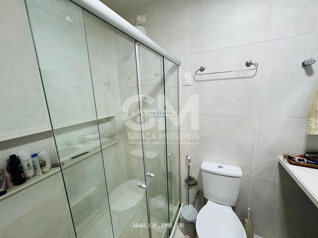 Foto de Casa com 7 quartos em condomínio fechado