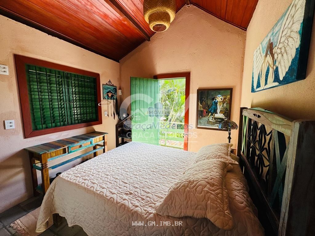Foto de Casa ampla com 240 metros de área construída