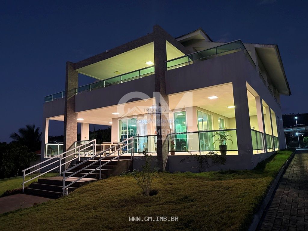 Foto de Casa com 500 metros de área construída de alto padrão em condomínio 