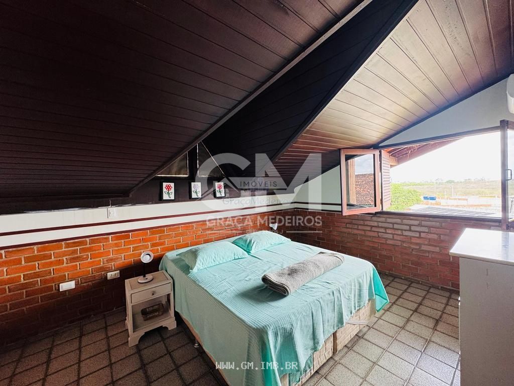 Foto de Casa com 7 quartos em condomínio fechado