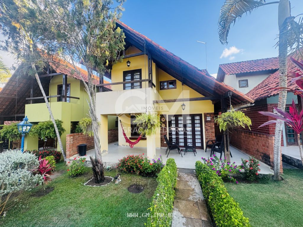 Foto de Casa com 4 quartos sendo 2 suítes