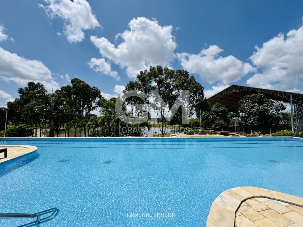 Foto de Casa de alto padrão, 4 suítes, piscina e terraço gourmet 
