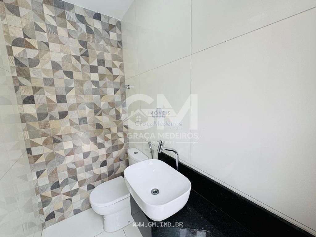 Foto de Casa nova em condomínio de alto padrão