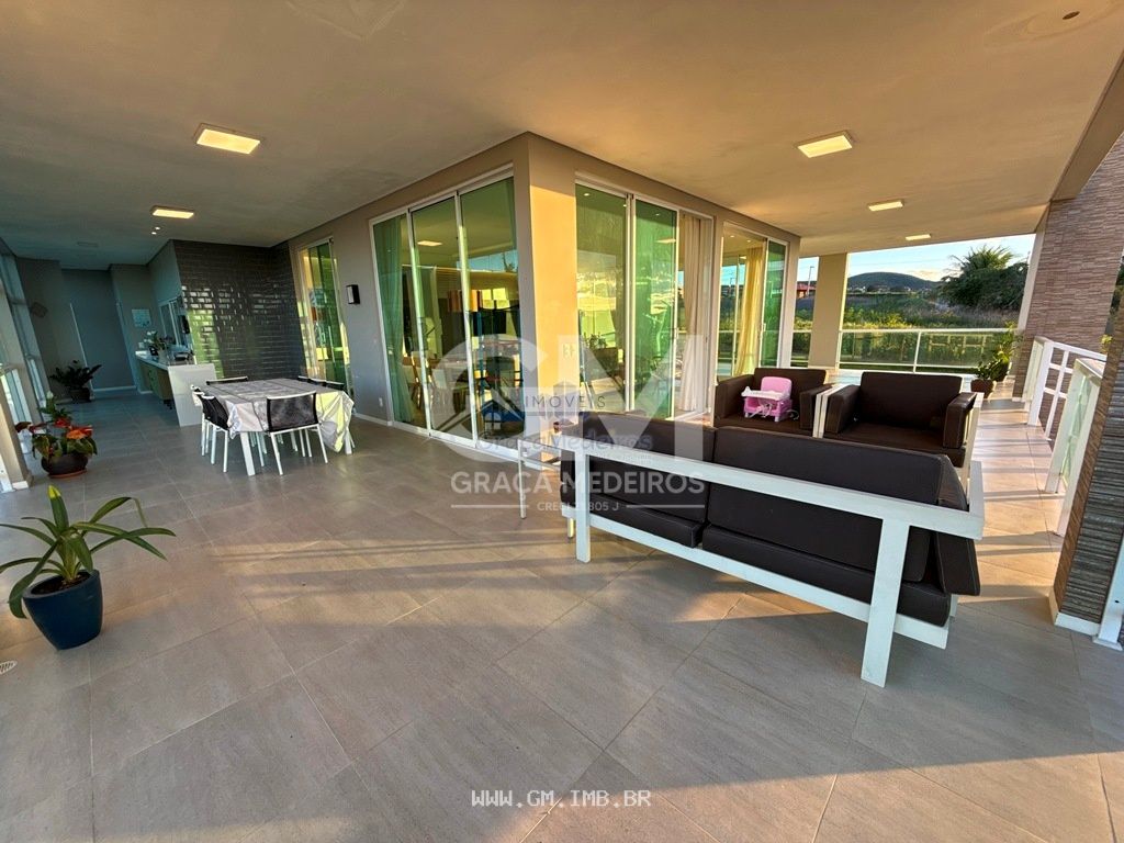 Foto de Casa com 500 metros de área construída de alto padrão em condomínio 