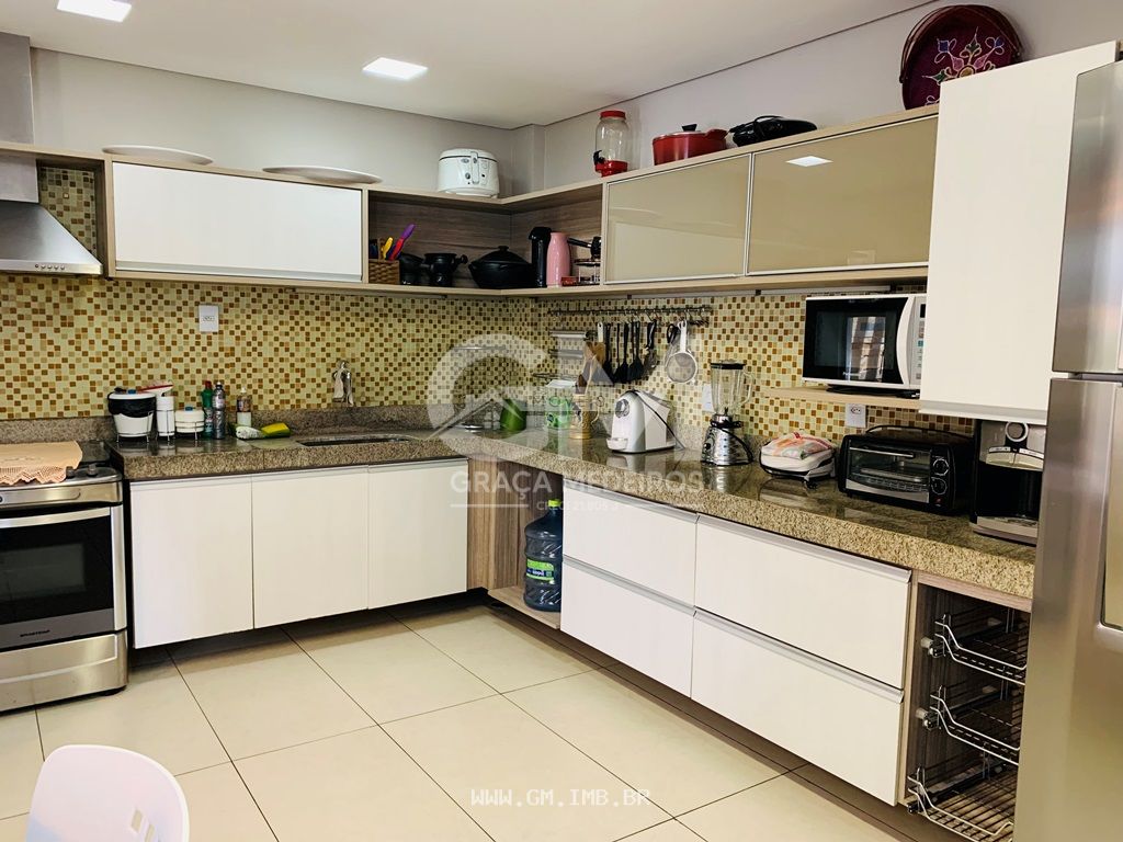 Foto de Apartamento com 4 suítes, mobiliado no Canarius 